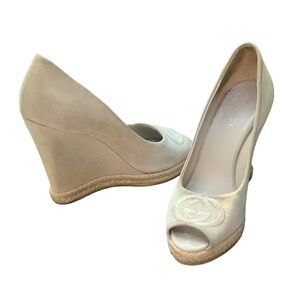 GUCCI Espadrilles. 4”Wedge. Suede. Neutral Oatmeal Color. Peep toes.